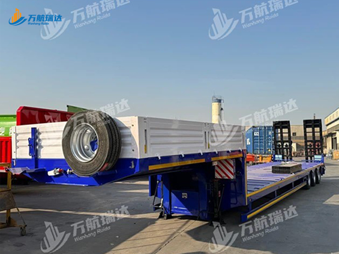 通用低平板半挂车