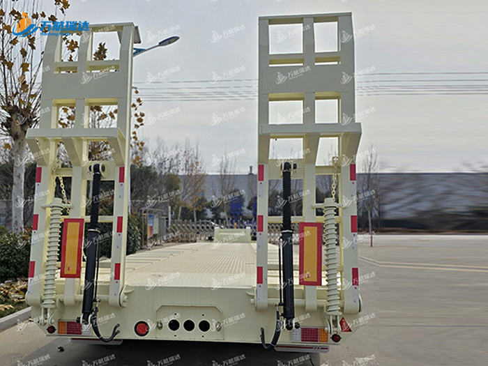 通用低平板半挂车