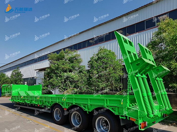 通用低平板半挂车