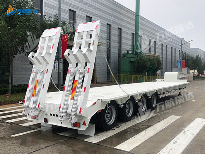 通用低平板半挂车