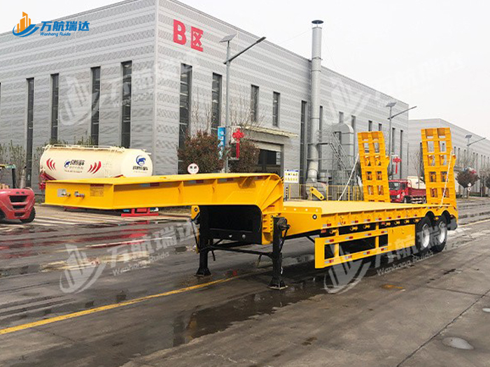 通用低平板半挂车