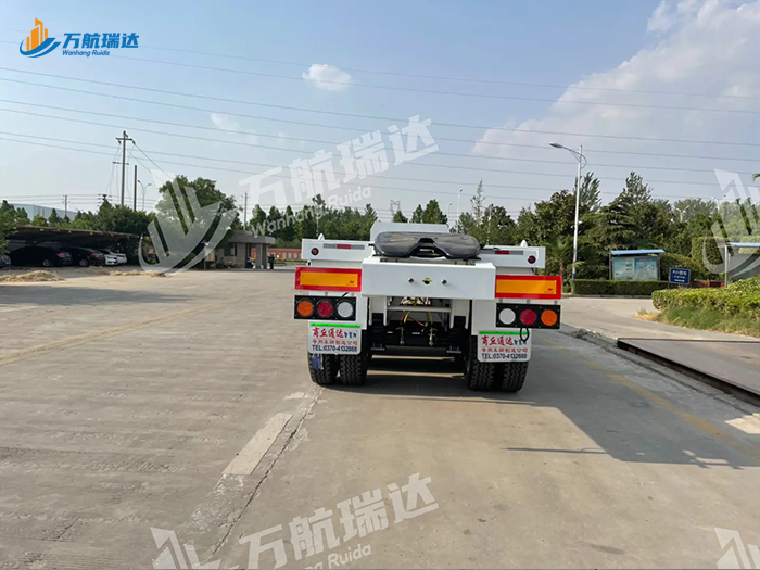 带档平板运输半挂车