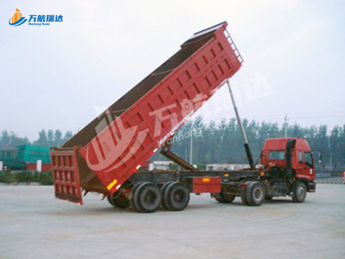 厢式后翻自卸半挂车