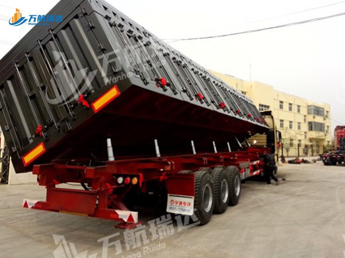 厢式骨架侧翻运输半挂车