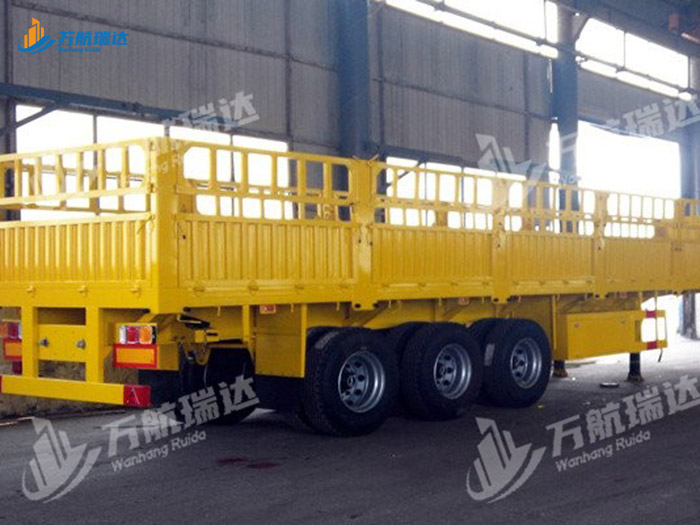 出口型仓栏半挂车
