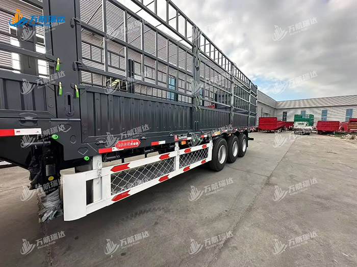 出口型仓栏半挂车