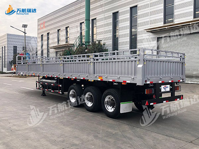 出口型仓栏半挂车