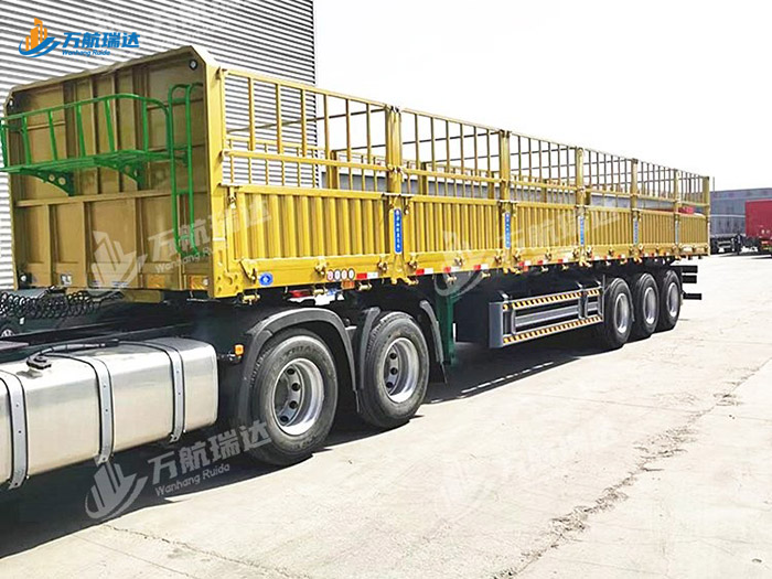 出口型仓栏半挂车