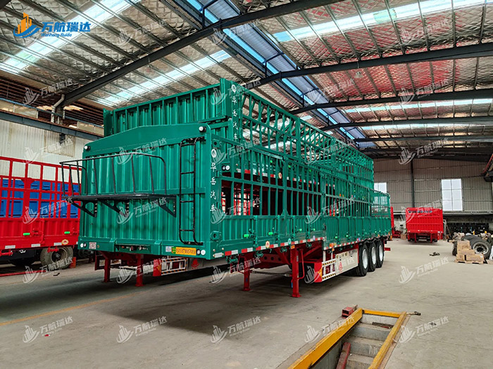 子母苍栏半挂车