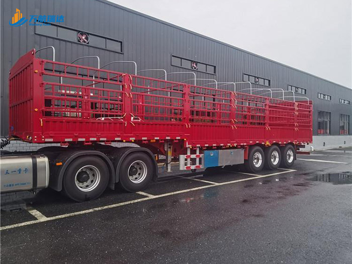 鹅颈式苍栏运输半挂车