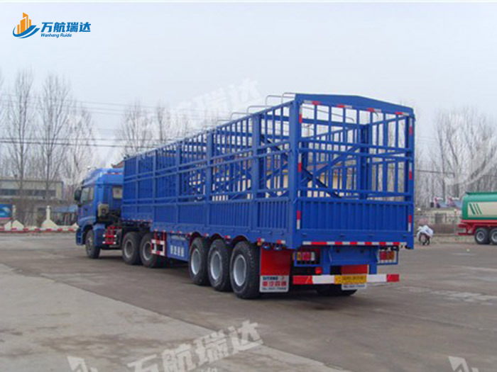 鹅颈式苍栏运输半挂车