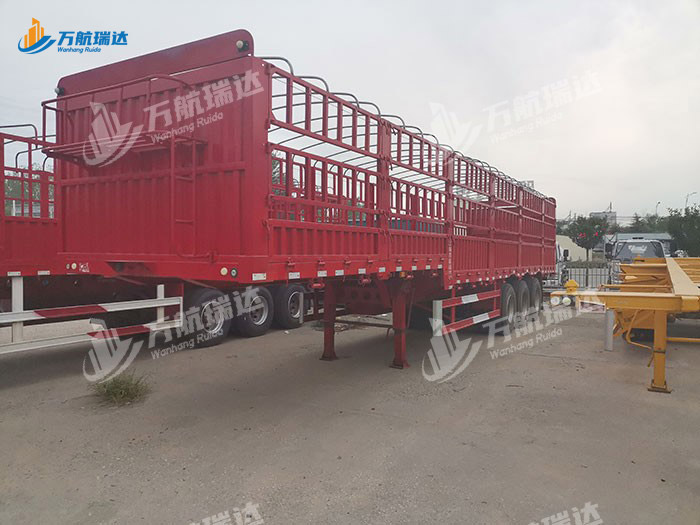 鹅颈式苍栏运输半挂车