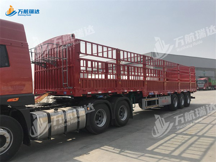 鹅颈式苍栏运输半挂车