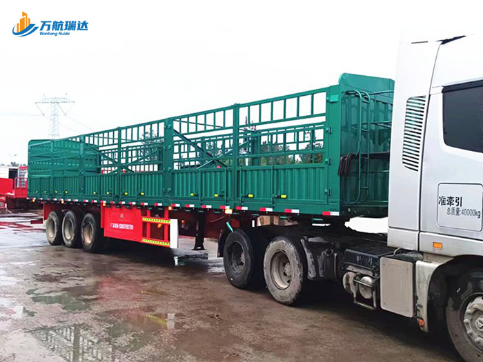 直梁式仓栏运输半挂车