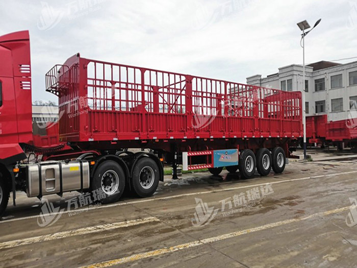 直梁式仓栏运输半挂车