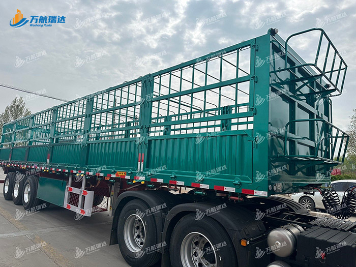 直梁式仓栏运输半挂车
